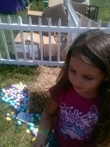 Isabella egg hunting