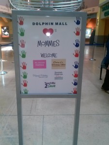 Dolphin Mall Greets Mom Bloggers